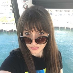 Meet your Posher, Yulia